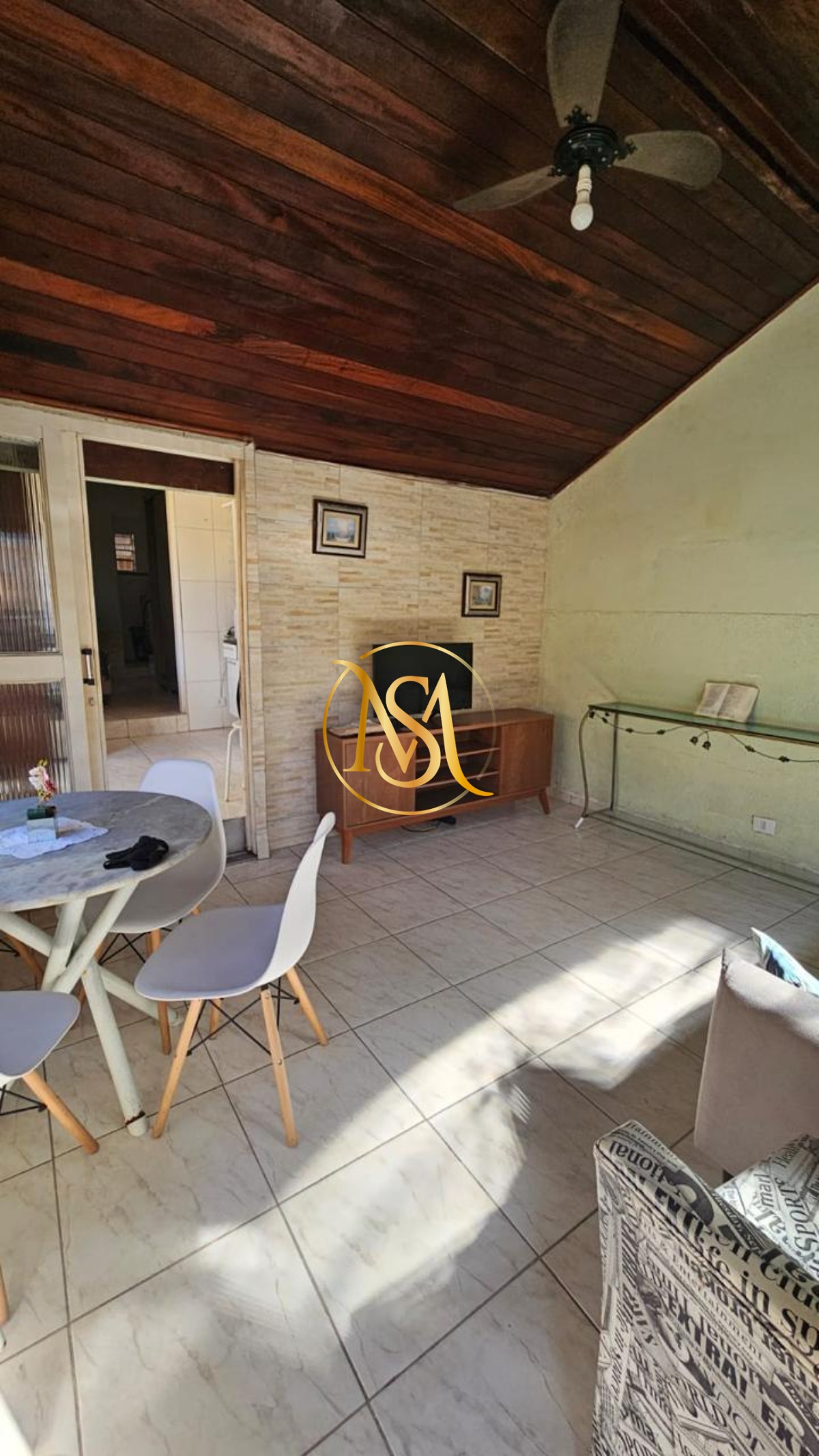 Casa, 1 quarto, 80 m² - Foto 1